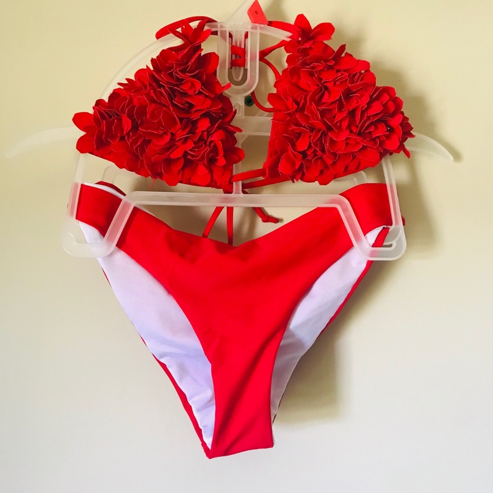 Red bikini set